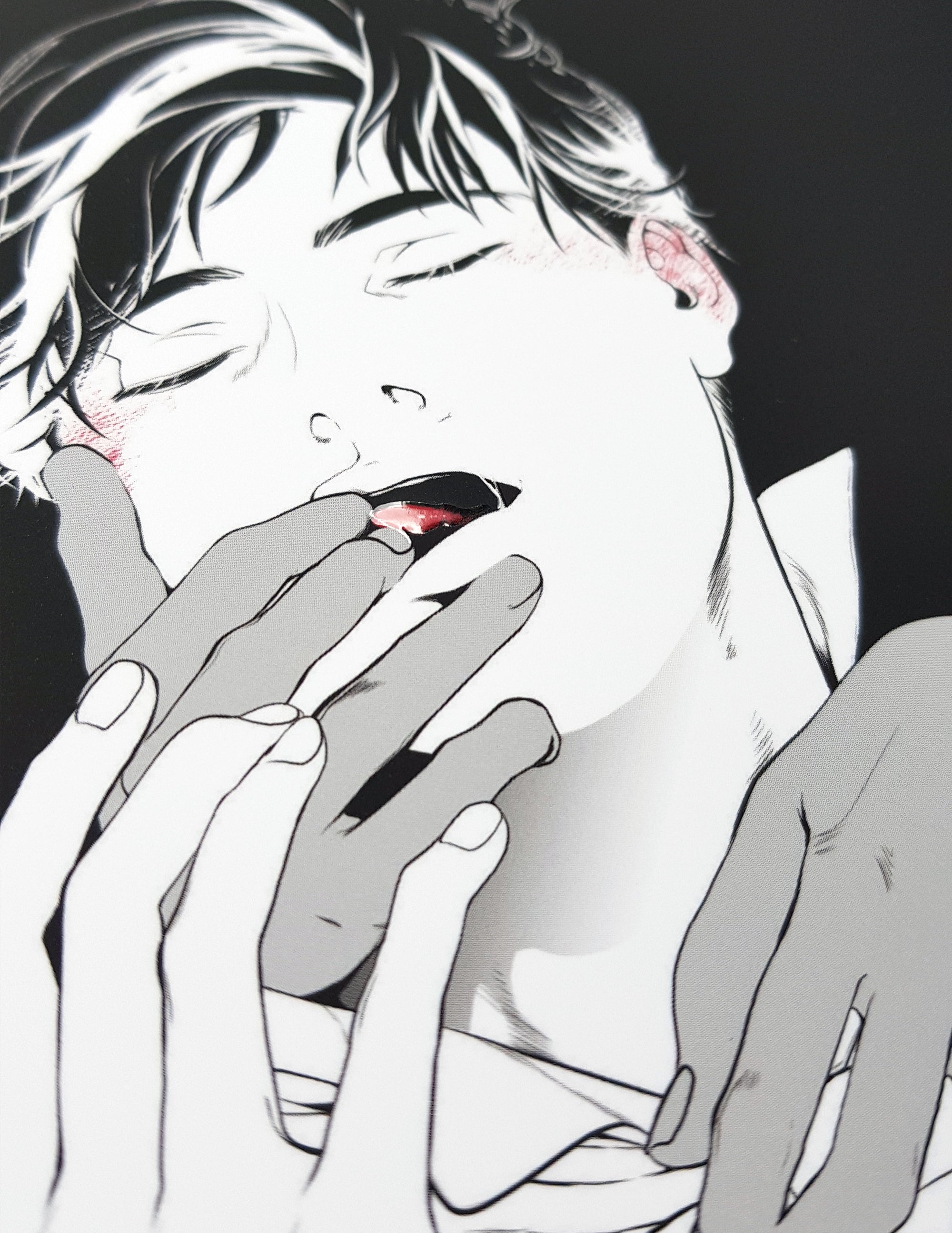 PRINT KINK21 - Hands (partial relief varnish + softfeel) - EDIllustration